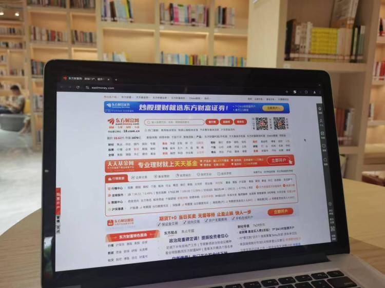 手工羽毛扇網(wǎng)站如何憑借傳統(tǒng)工藝傳承擴(kuò)大流量？同行都是怎么做的？