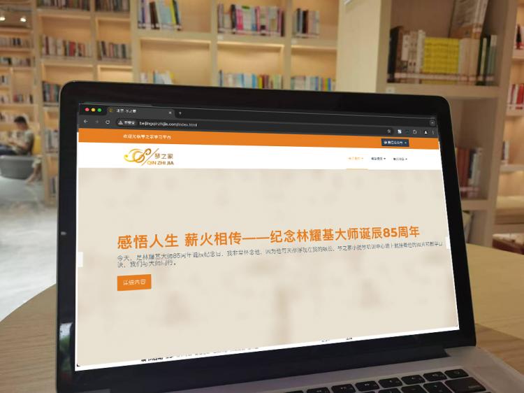手工羽毛扇網(wǎng)站如何憑借傳統(tǒng)工藝傳承擴(kuò)大流量？同行都是怎么做的？