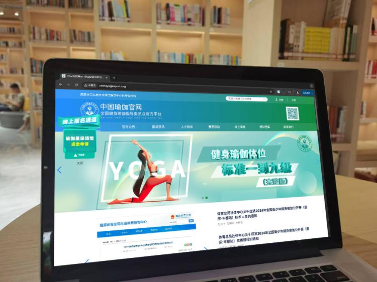 手工羽毛扇網(wǎng)站如何憑借傳統(tǒng)工藝傳承擴大流量？同行都是怎么做的？