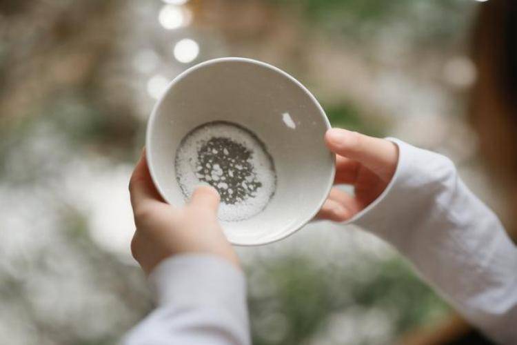 手工羽毛扇網(wǎng)站如何憑借傳統(tǒng)工藝傳承擴(kuò)大流量？同行都是怎么做的？