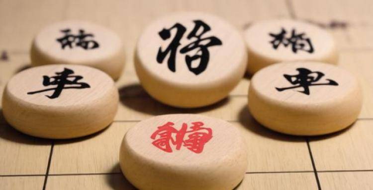 手工羽毛扇網(wǎng)站如何憑借傳統(tǒng)工藝傳承擴大流量？同行都是怎么做的？
